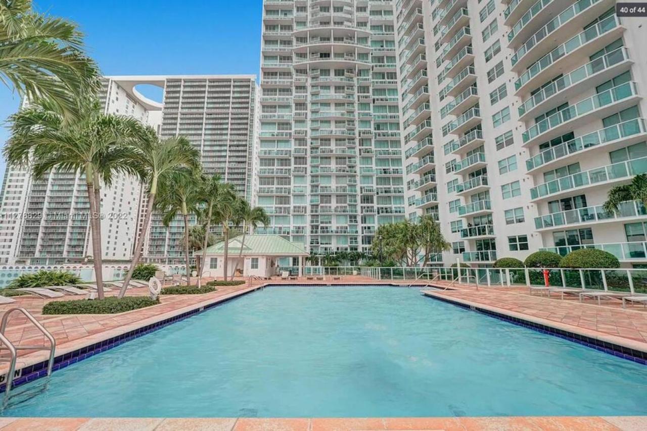 Modern 2 Story Loft 2Br With Breathtaking Views Villa Miami Exterior photo