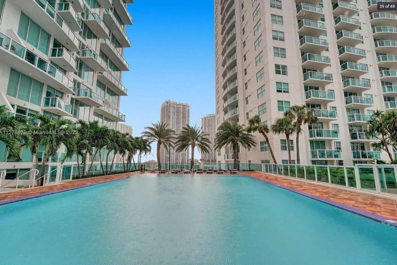Modern 2 Story Loft 2Br With Breathtaking Views Villa Miami Exterior photo