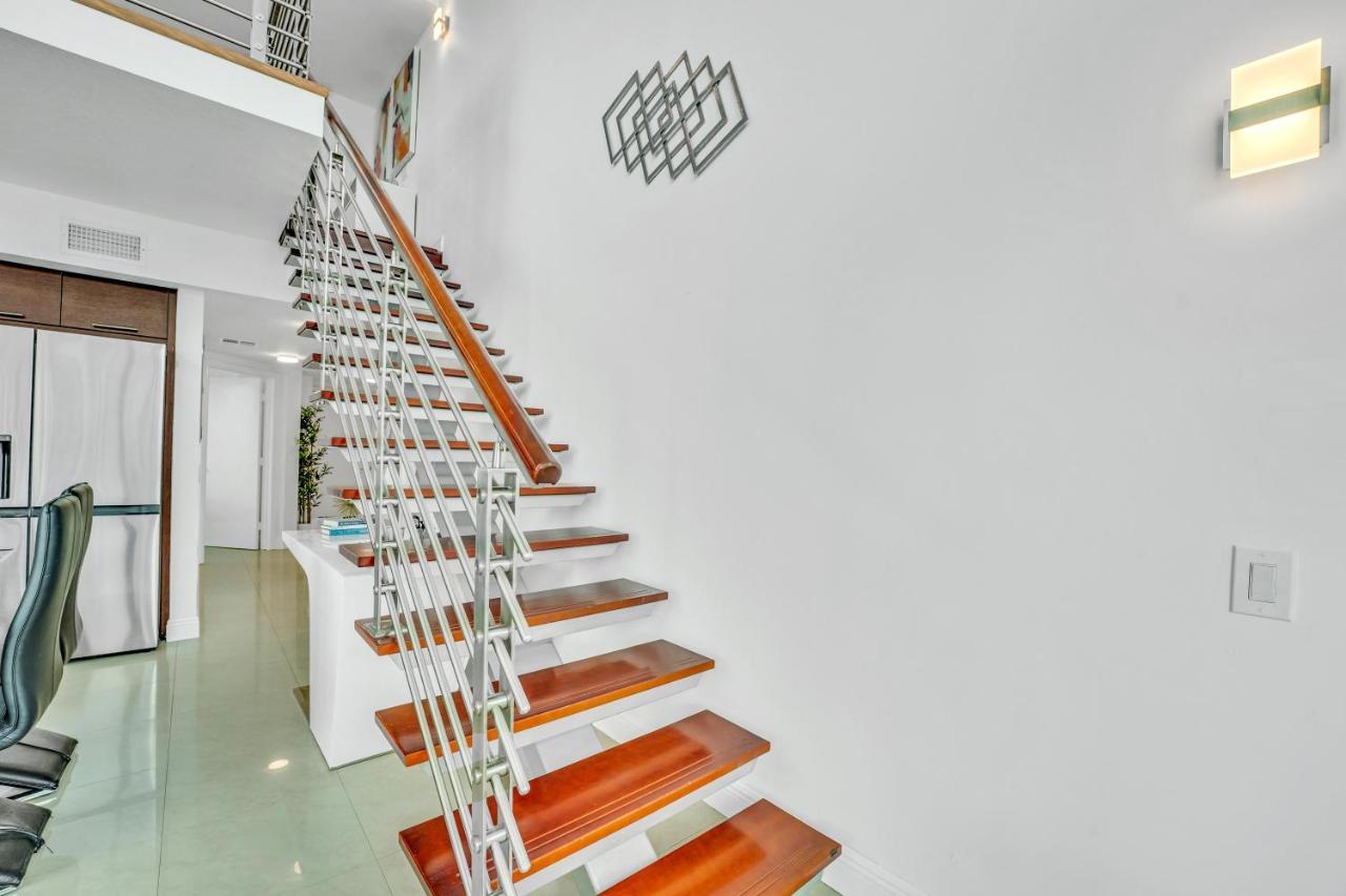 Modern 2 Story Loft 2Br With Breathtaking Views Villa Miami Exterior photo