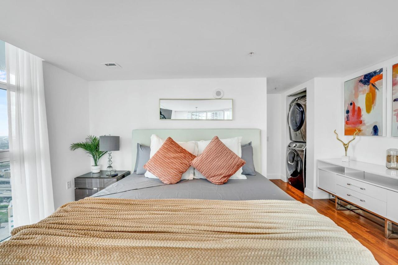 Modern 2 Story Loft 2Br With Breathtaking Views Villa Miami Exterior photo