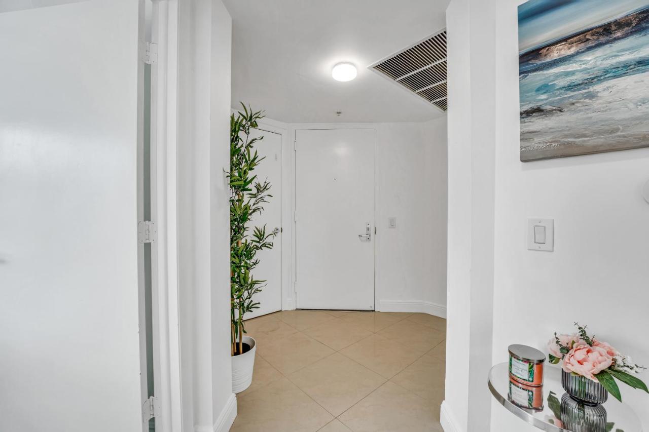 Modern 2 Story Loft 2Br With Breathtaking Views Villa Miami Exterior photo