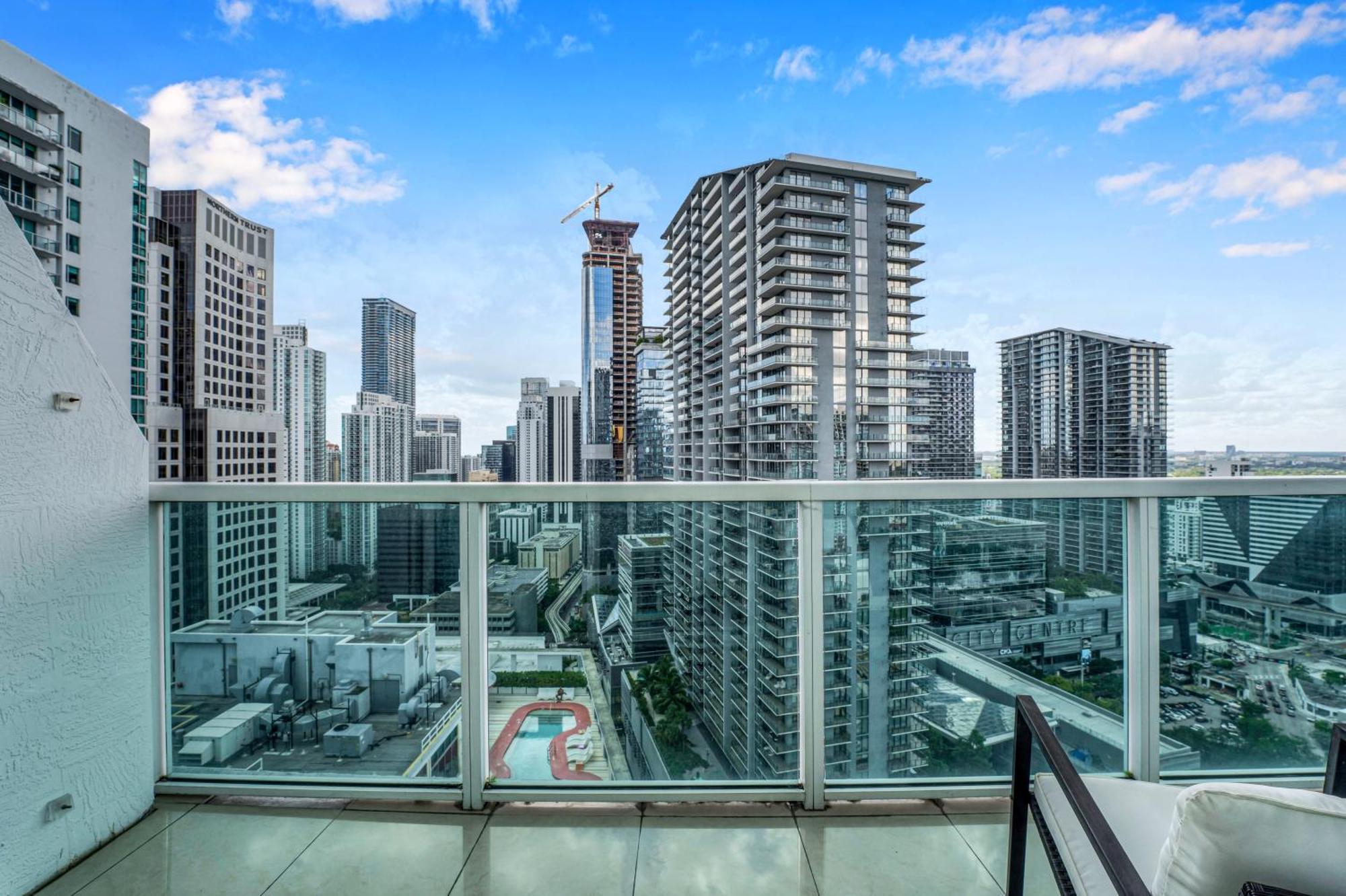 Modern 2 Story Loft 2Br With Breathtaking Views Villa Miami Exterior photo