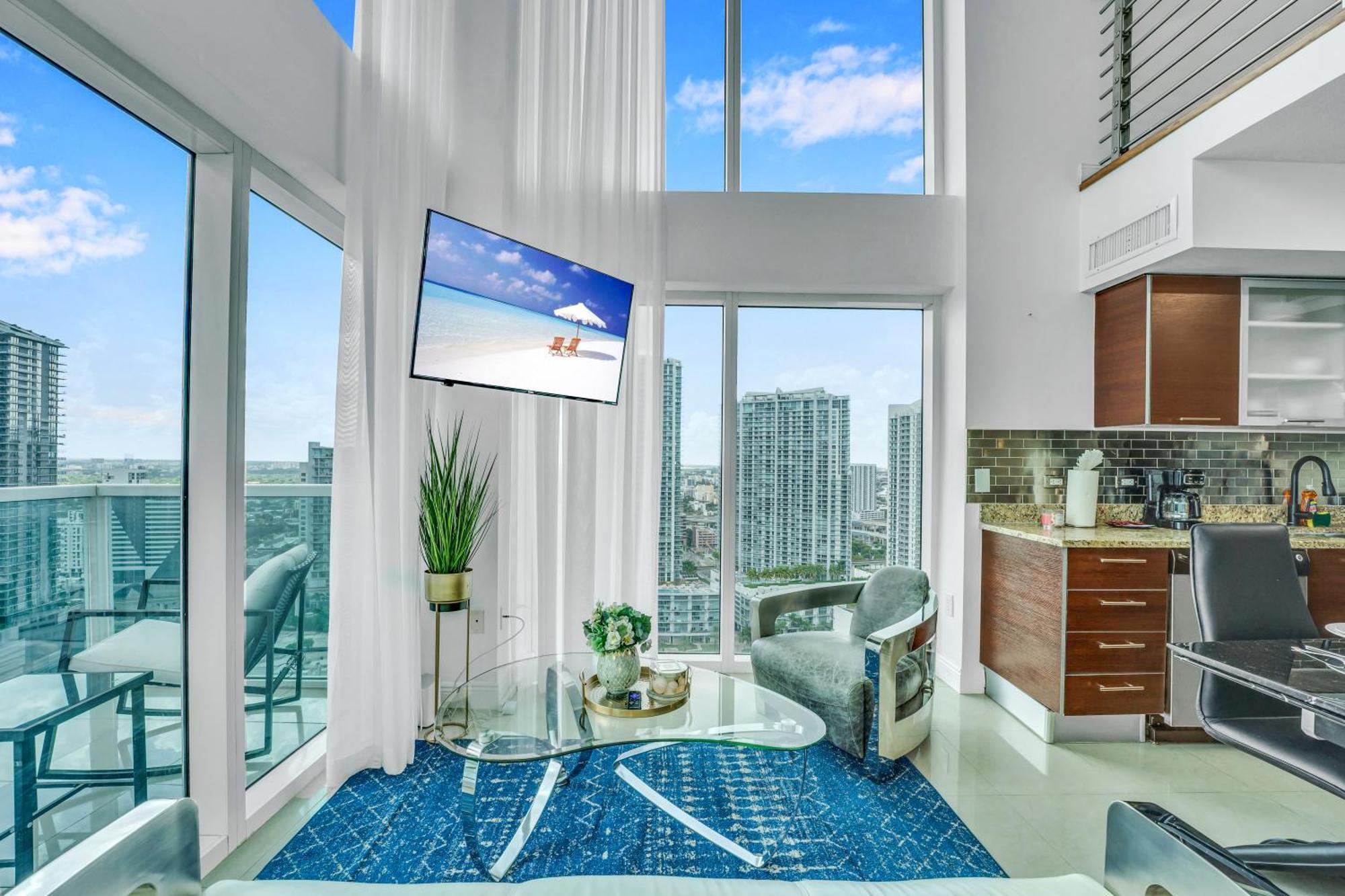 Modern 2 Story Loft 2Br With Breathtaking Views Villa Miami Exterior photo