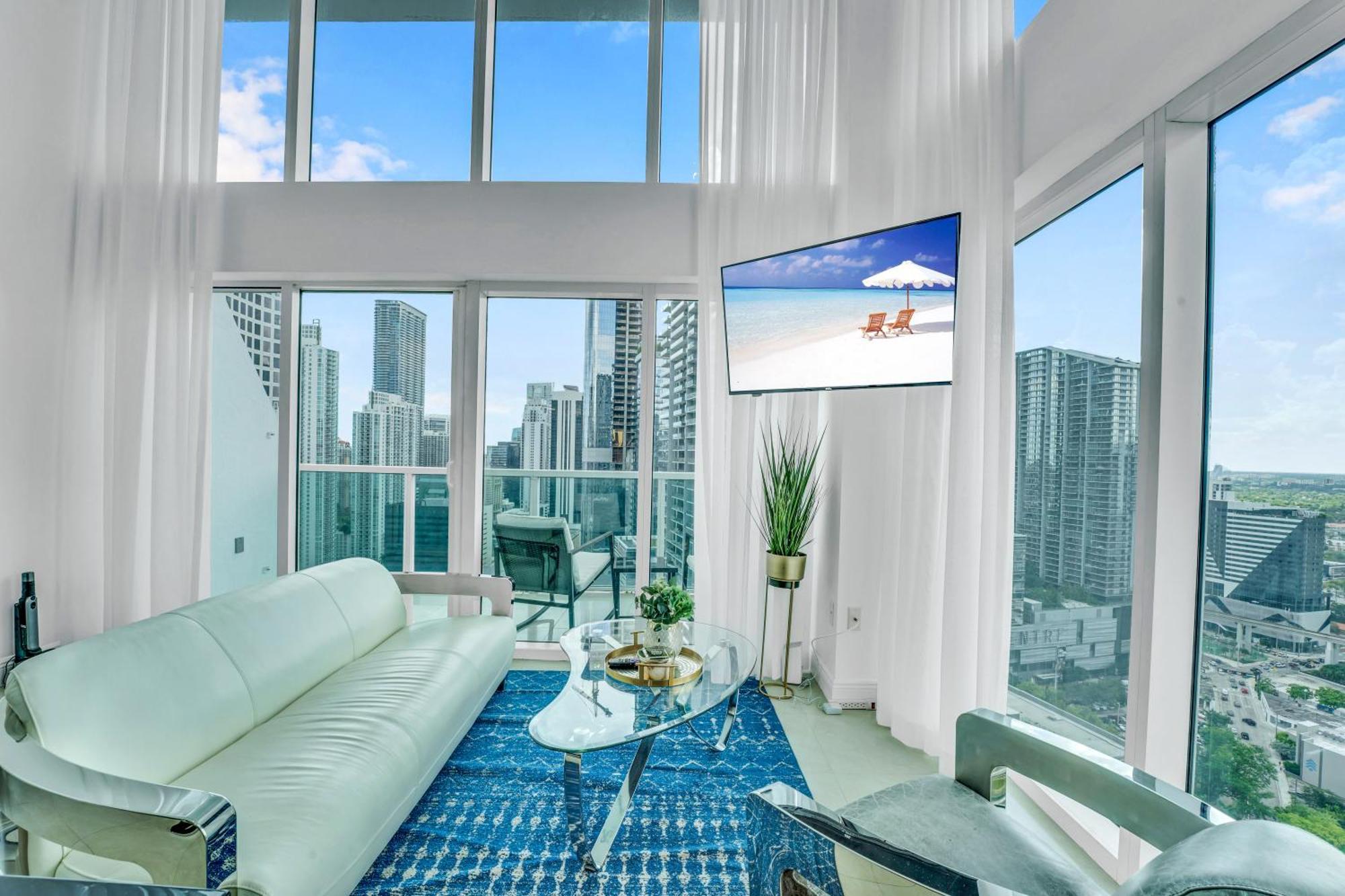Modern 2 Story Loft 2Br With Breathtaking Views Villa Miami Exterior photo